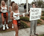 Hooters party poopers.png